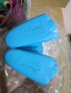 Ron English的Ronnie Rabbit手办，全新