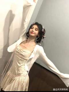 期待小鞠新剧《月麟绮纪》
狐妖造型也很好看🥰🥰
上午刚发