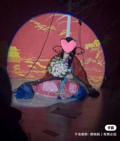 【大宴之上：权谋漩涡里，谁不是带着枷锁跳舞】

🔮 关键词