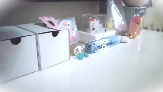 千束吧唧开箱🎶主播有很多不同圈子的推所以老开箱不同的人物哈