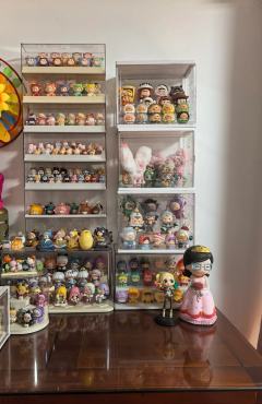 书柜里的，罐子里的萌粒还没展示，主打铺天盖地。