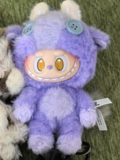 泡泡玛特这次的新品做工手感都不错，配色也很好看，全套入绝对不