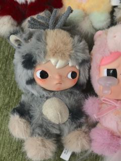 泡泡玛特这次的新品做工手感都不错，配色也很好看，全套入绝对不