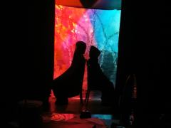 沸腾｜人终生都在以不同的方式出卖自己的生命力

📚剧本：沸