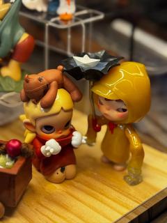 下雨天一定要带他拍照，太适配了！