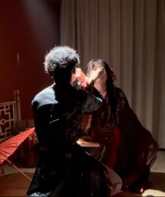 瞎眼皇帝/皇甫炎：时三
假太监/卓惟言：鸽子
真国师/无忧：