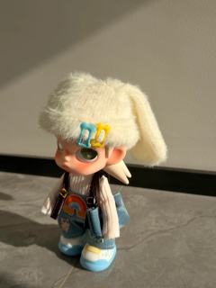 “想回到小时候的夏天”🌤️  
Zsiga这套彩虹牛仔装也