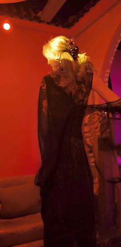 蛇吻疯信子，妖灿白怜花

你将是我终生的救赎
我会是你唯一的