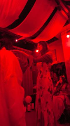 蛇吻疯信子，妖灿白怜花

你将是我终生的救赎
我会是你唯一的