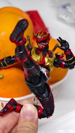 今年玩得最爽的shf，涂装、可动、造型都是shf系列top的