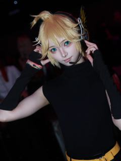 血火全勤中，1.18周年庆也准备去
1.18是偶生日，25年