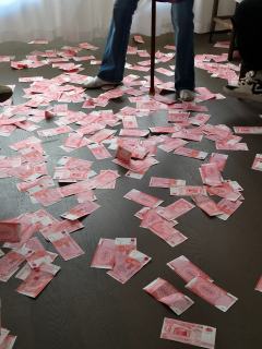 现在的剧本杀市场确实鱼龙混杂,男性角色要么是凑数的工具人,要