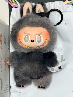 终于换到只不错的！！
第一只拿到的时候很开心，但仔细看发现耳