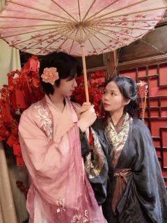 dm：
卫无绦—余西
陈书丞—二狗
连玥楼—小宁
很感谢dm