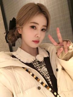 白鹿的新鲜美照😍