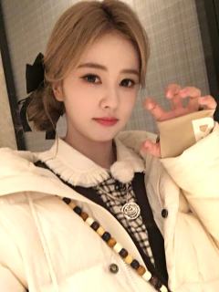 白鹿的新鲜美照😍