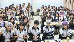 临空中学就是最好最好的中学！这里有最帅的学长！有最好的同学们