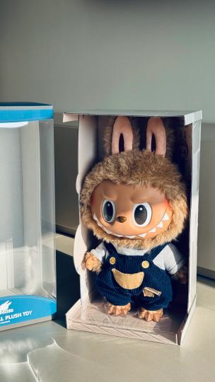 我终于把它带回家了，太感动了🥲抢了很久，这次终于赢了黄牛一次！原价买入，还有积分，感谢自己的坚持🥹