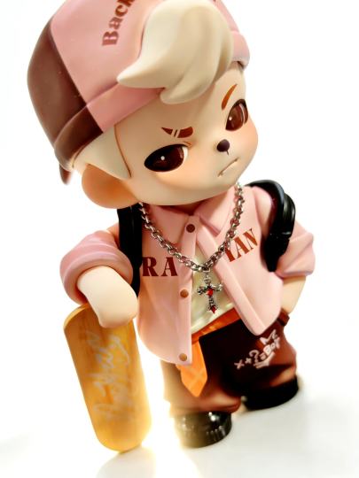 粉系街头酷盖✨我的RAYAN返校季手办太戳了​谁能拒的了滑板少年手办啊💖​RAYAN返校季手办开箱｜甜酷风直接焊在审美上