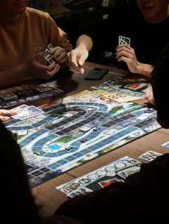 【Hita海獭桌游徐汇店·圆满收官】
徐汇店跨年派对嗨翻天~