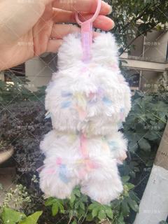 彩色蛋糕一般的Labubu拉布布