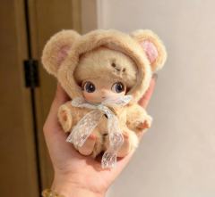 “想把你捧在手心呀～”  
这只小水豚也太治愈了吧！🧸  