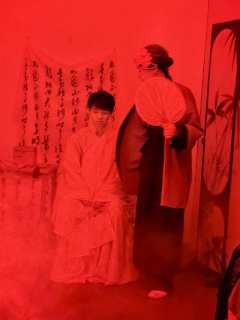 玩《青白》选了沈青这个角色，整体体验下来还不错——有惊喜也有