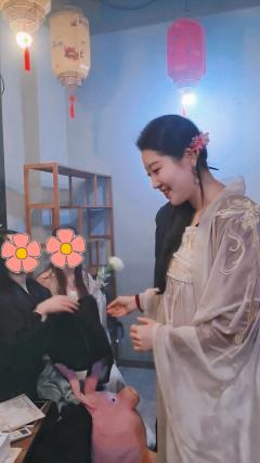 4女2男,本很一般,胡绾cp确实应该大补贴或者免单。未央还有