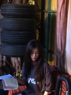  双轨正式收官
谢谢你成为姜暮 谢谢你演员虞书欣 希望姜暮一