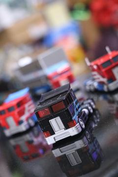 暗天陨到了
布鲁可积木车，全柱子集齐
其实还差一个普通柱，但