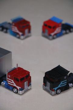 暗天陨到了
布鲁可积木车，全柱子集齐
其实还差一个普通柱，但