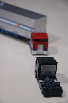 暗天陨到了
布鲁可积木车，全柱子集齐
其实还差一个普通柱，但