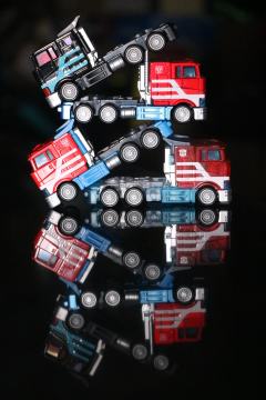 暗天陨到了
布鲁可积木车，全柱子集齐
其实还差一个普通柱，但