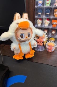 朋友们你们的嘴真严啊🤣🤣🤣鸭布布这么可爱居然没人大声夸