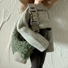 被Zsiga薄荷套装萌到心化了!
浅蓝针织帽+绿绒围巾,