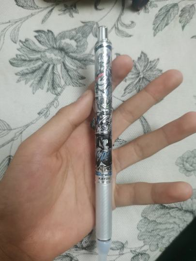 小卖铺老板10块卖我了，赚多少