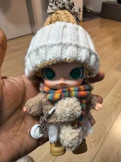 第一身衣服，之后还会有的，要充满整个衣柜，先买个衣柜吧！