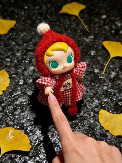 和我的babymolly手牵手散步喽～
