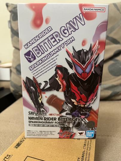 冷门出精品的典范了属于是，虽然本身预定时候开的量都不大，但是不妨碍加布剧情窜稀之后爆跌；但本体的做工真的非常不错，整体盔甲大腿等等都有光油覆盖质感拉满，品控也不赖基本没有什么大问题；应该算是目前加布系