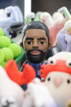 带KAI和其他小伙伴们合拍一下
高达/兵人/潮玩﻿/球鞋..