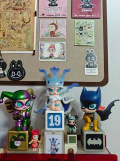 虽然 2026 已经入手很多熏熏人和 CRYBABY，
但 