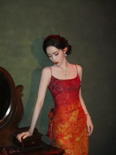 不管是暮晚摇还是孟子艺都超美的好吧。