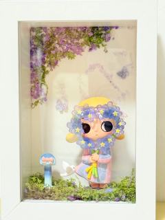 春天里害羞的小女孩，太可爱了