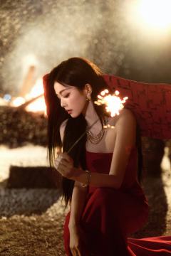 红红火火🔥元旦快乐宝宝们！
也期待一下白鹿今年的两部剧₍˄