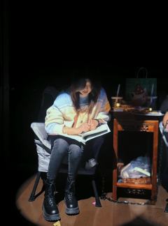 "军官，学者在等你向我报道"

DM
寒蝉：狐狸
玄驹：清和