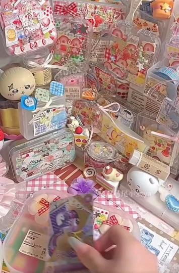  @^玥婉·伴露同行🎀💞  @小yang又困了  @呆萌桐宝^.死护冷椰 一周啦新粉福利来啦🧧