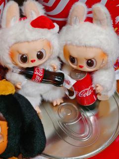 因为一个可乐罐
又把可乐翻红了