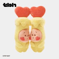 抬头一看发现这个抱枕就是倾听手办这两根小蜡烛
完全击中我的萌