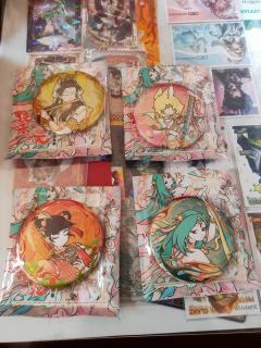 学校门口小卖部随手拿了四包，出了个隐藏小鸟，太开心了。