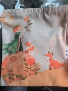 脚印会消失，纪念品会蒙尘，照片终究褪色。
唯有记忆，唯有当下